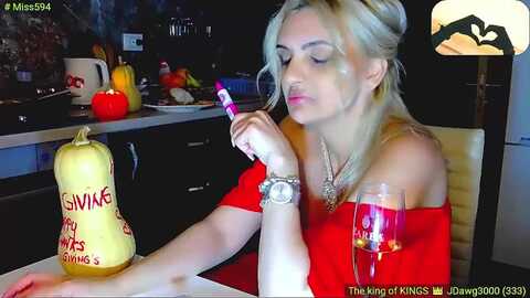 sunnyqueen @ myfreecams on 20231124