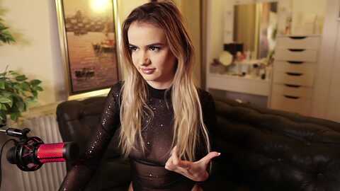 sweetkins @ myfreecams on 20231124