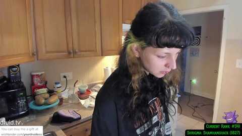 yourdruidess @ myfreecams on 20231124