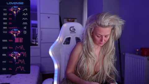 aliciarey @ myfreecams on 20231125