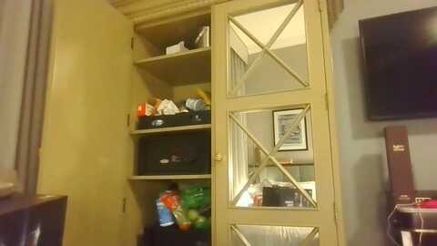 aspen_white @ myfreecams on 20231125