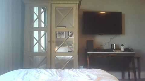 aspen_white @ myfreecams on 20231125