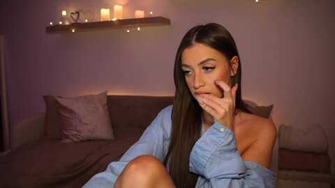 emma_ruby @ myfreecams on 20231125