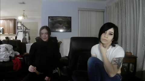 emoxbunny @ myfreecams on 20231125