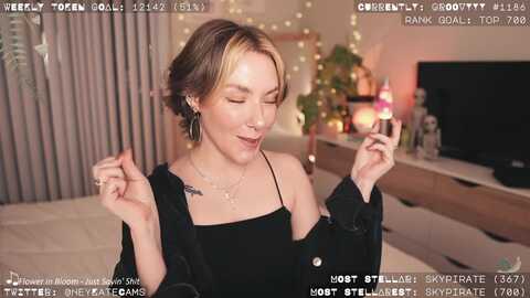 heykate @ myfreecams on 20231125