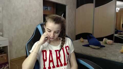 lio_noy @ myfreecams on 20231125