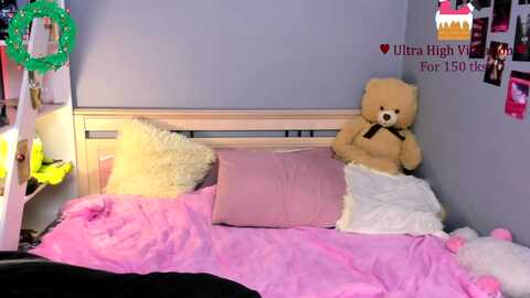 lunatale @ myfreecams on 20231125