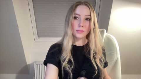 magicelfie @ myfreecams on 20231125