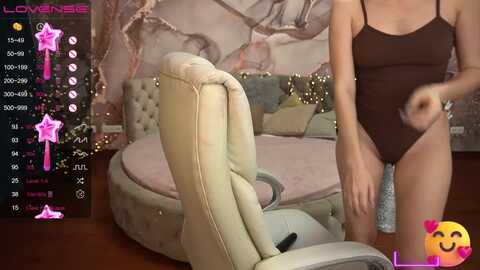 milanamusee @ myfreecams on 20231125