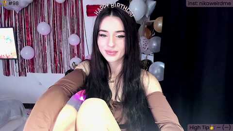 weirdnikusik @ myfreecams on 20231125