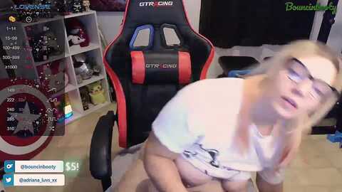 bouncinbootie @ myfreecams on 20231126