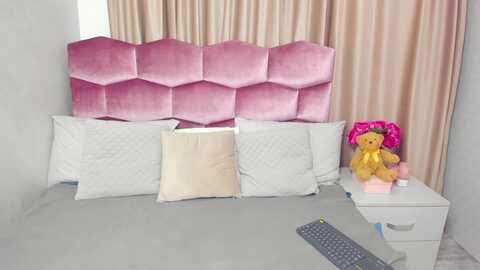 hannawise @ myfreecams on 20231126