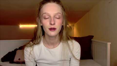 kinkywander @ myfreecams on 20231126