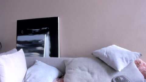 lauravega @ myfreecams on 20231126