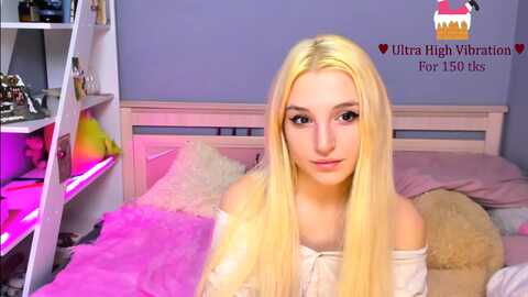 lunatale @ myfreecams on 20231126