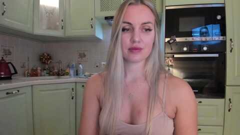 spicy_giraffe @ myfreecams on 20231126