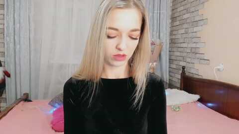 ambri_lili @ myfreecams on 20231127