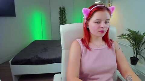 lizzypinky @ myfreecams on 20231127
