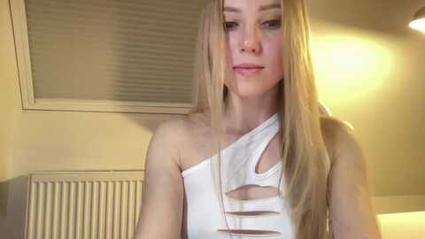 magicelfie @ myfreecams on 20231127
