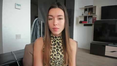 onekiss1 @ myfreecams on 20231127