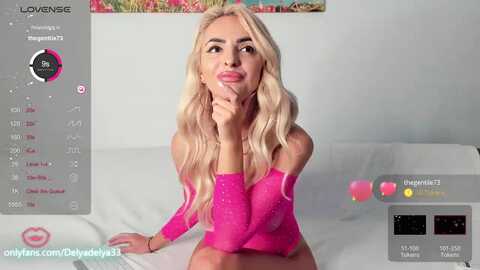 shyeyesblondy @ myfreecams on 20231127