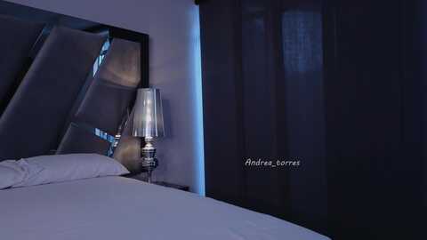 andrea_t @ myfreecams on 20231128