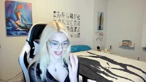 annatame @ myfreecams on 20231128