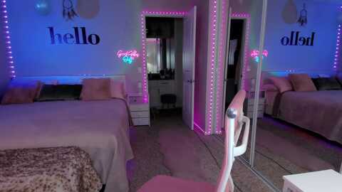 avamonroe_ @ myfreecams on 20231128