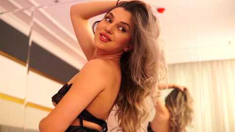 baileyevans @ myfreecams on 20231128