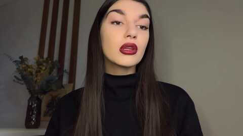 bowtorina @ myfreecams on 20231128