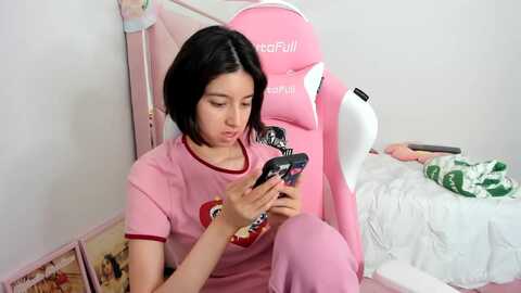 cherrycute666 @ myfreecams on 20231128