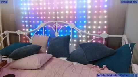 dallasohmy @ myfreecams on 20231128