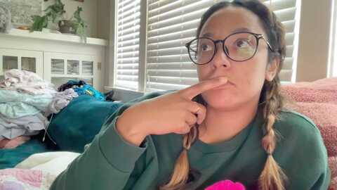 dreamyriri @ myfreecams on 20231128