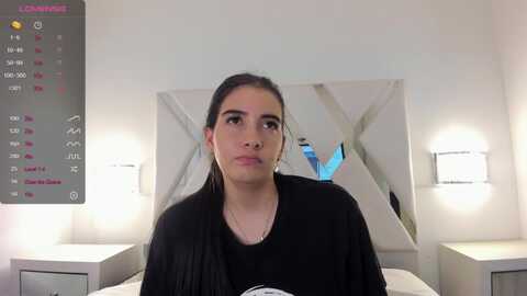 evelynowen1 @ myfreecams on 20231128