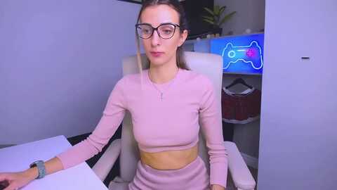 grey_hanna @ myfreecams on 20231128