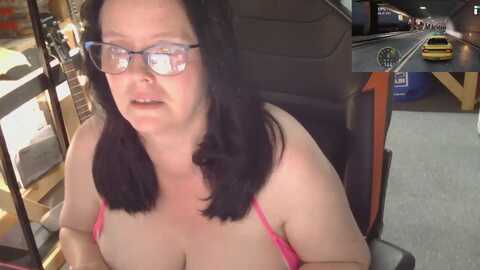 harriett55 @ myfreecams on 20231128