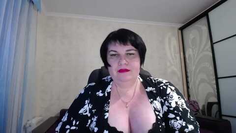 juicylady_69 @ myfreecams on 20231128