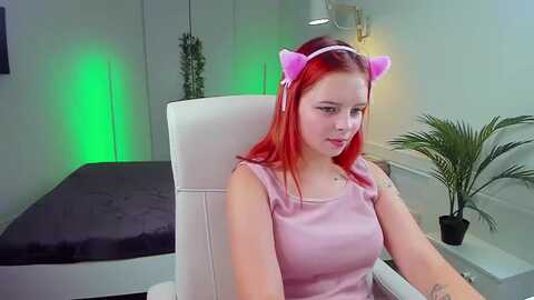 lizzypinky @ myfreecams on 20231128