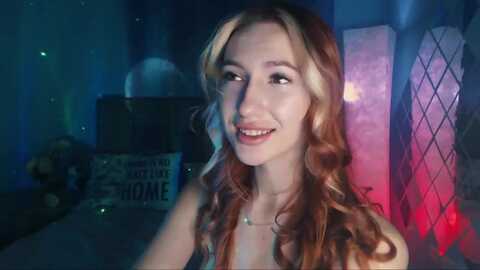 lovelygin @ myfreecams on 20231128