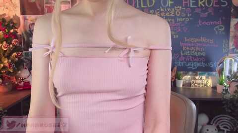 manarose27 @ myfreecams on 20231128