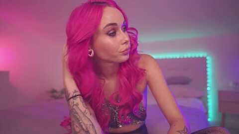 sarah_pink @ myfreecams on 20231128