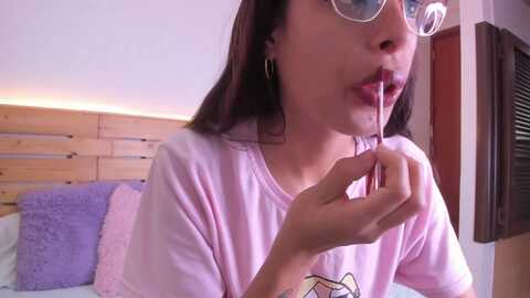 skinny_bluee @ myfreecams on 20231128