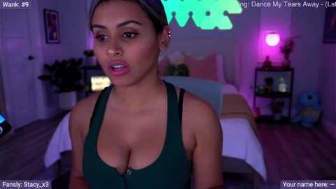 stacy_x3 @ myfreecams on 20231128