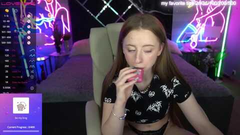 torileyy @ myfreecams on 20231128