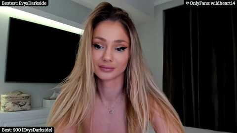 yveline @ myfreecams on 20231128