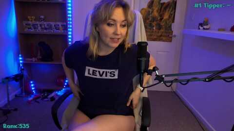 automicblue @ myfreecams on 20231129