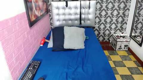 honey_channe @ myfreecams on 20231129