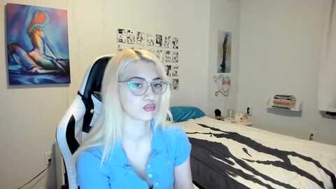 annatame @ myfreecams on 20231130