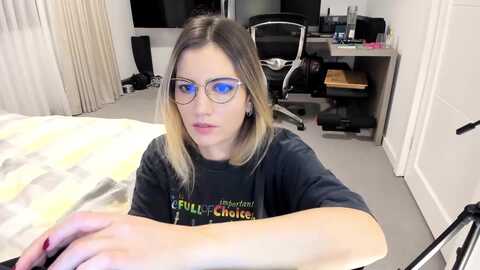 happyendings_ @ myfreecams on 20231130