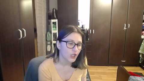 kristineexxx @ myfreecams on 20231130